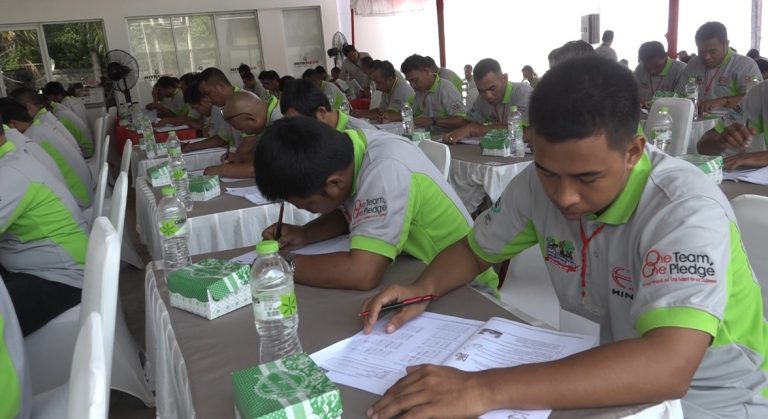 Demi Menekan Angka Kecelakaan Di Indonesia Hino Gelar Safety Driving