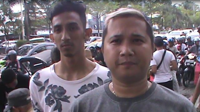 Olju (kanan) Koordinator B-Food