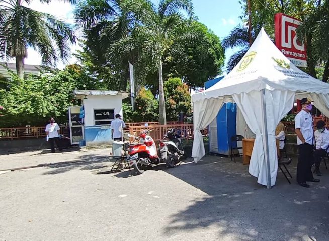 pemerintah kota Banjarmasin dirikan 6 posko di 24 titik pasar