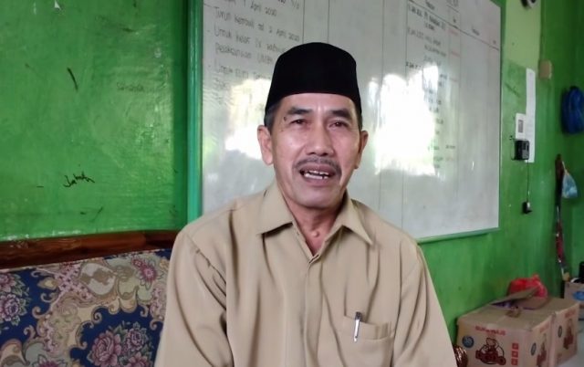 kepala MTS Darul Ulum Midhan