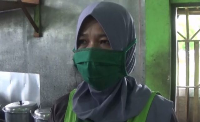 Sanah, pemilik rumah makan