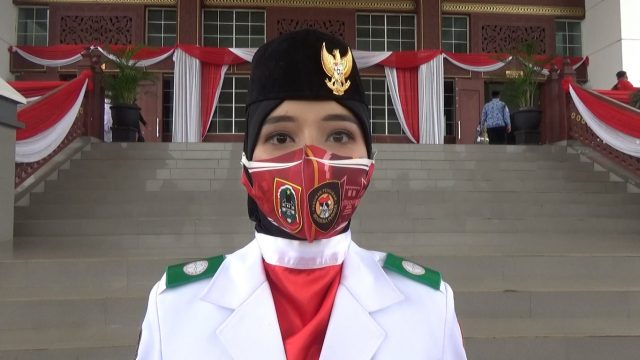 Farah Nahdah Salsabila, Pembawa Bendera