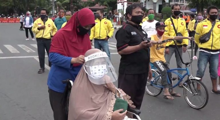 Pemko Banjarbaru Bagi - bagi Masker