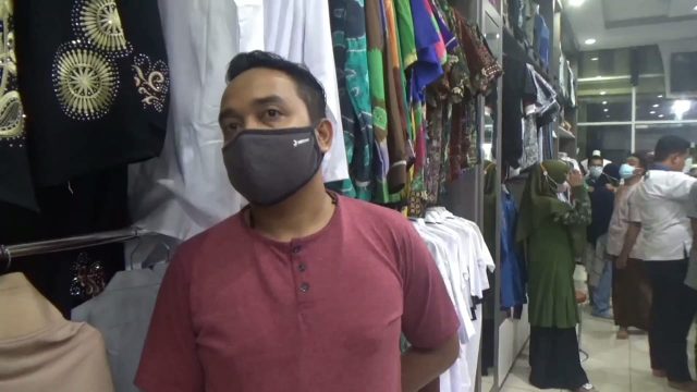 Zain Penjual Baju