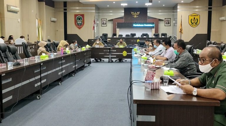 rapat paripurna DPRD kota Banjarmasin