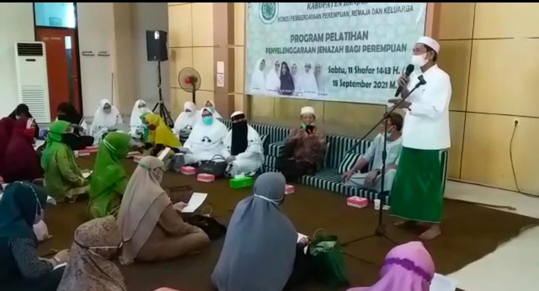 Pelatihan Pemandian Jenazah Bagi Perempuan