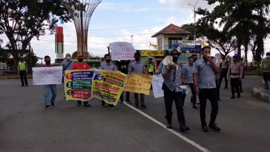 aliansi aktivis dan LSM Kotabaru mempertanyakan realisasi dana kompensasi tambang Pulau Laut