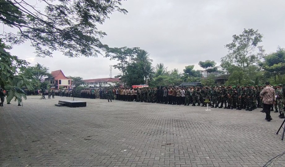 Anggota Gabungan Gelar Apel