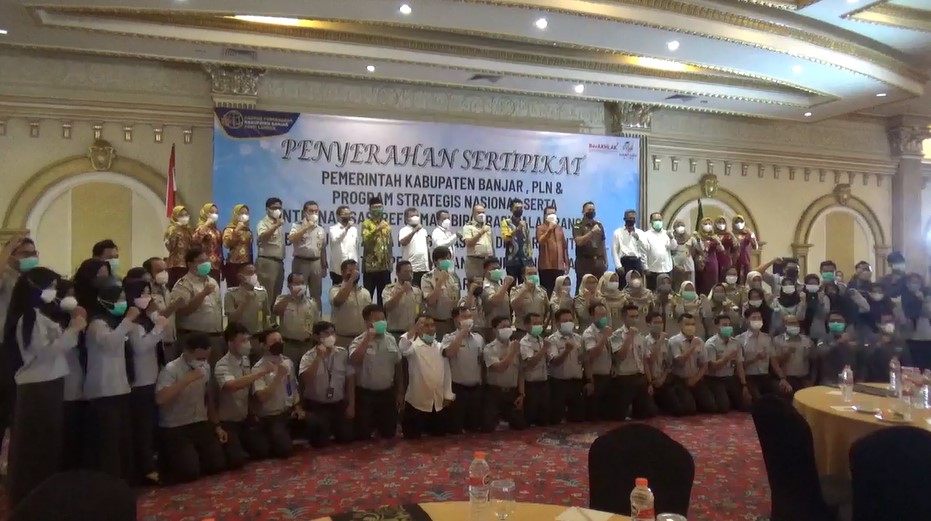 event penyerahan sertifikat tanah, kabupaten banjar