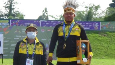 Atlet panahan Kalimantan Selatan, Sadikin berhasil menyabet 1 emas serta 1 perunggu di ajang Peparnas ke-XVI Papua
