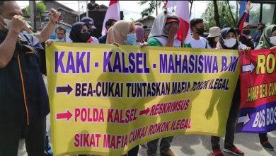 Lembaga Swadaya Masyarakat (LSM) Komite Anti Korupsi Indonesia (KAKI) Kalsel melakukan penyampaian aspirasi terkait peredaran rokok ilegal di Kantor DJBC Kalbagsel