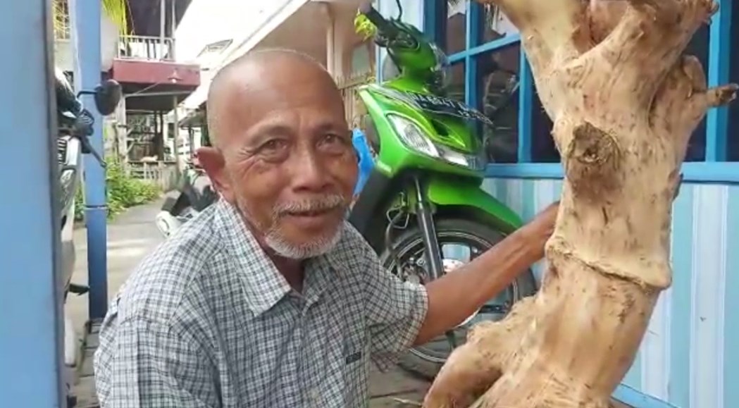 Zainuddin, pensiunan guru