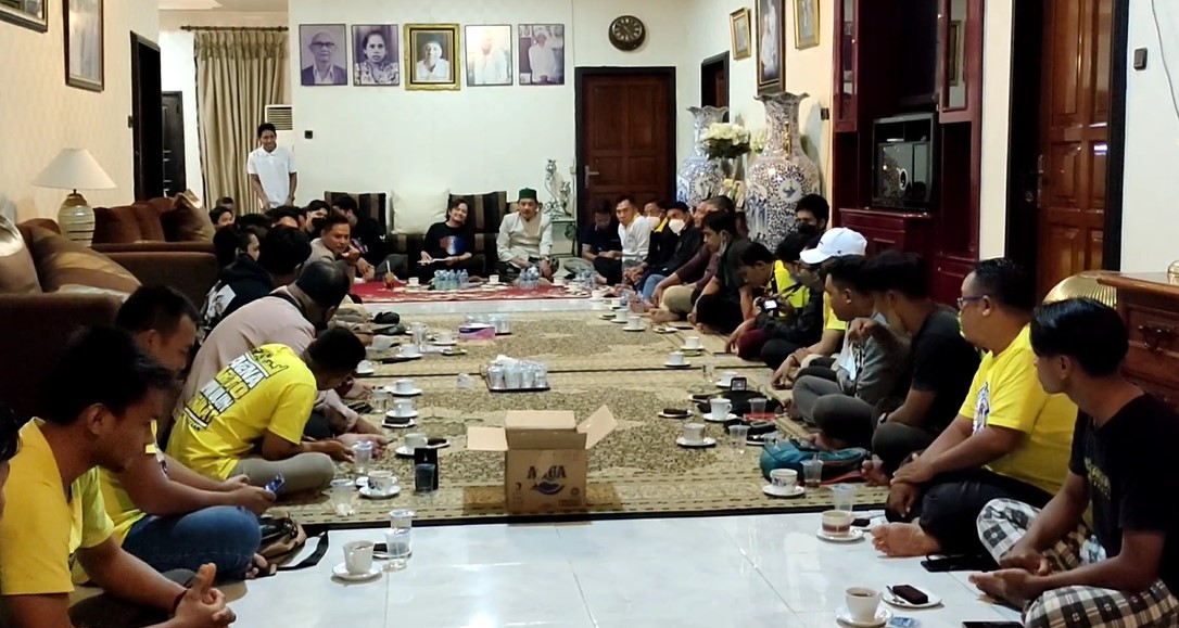 pertemuan dan diskusi bersama supporter Barito Putera bersatu