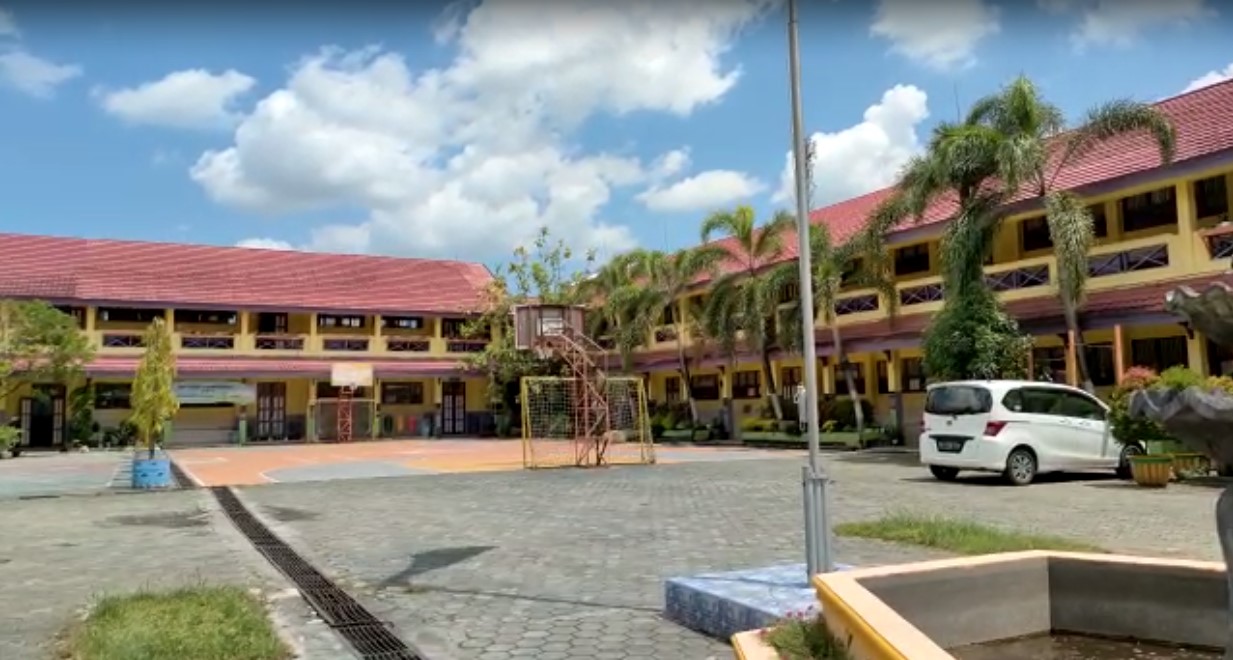 salah satu SMP di Banjarmasin, melakukan PJJ karena lonjakan kasus Covid-19