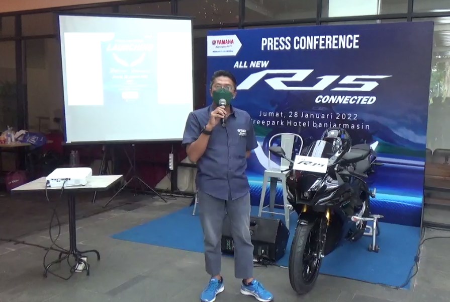 All New R15 Connected