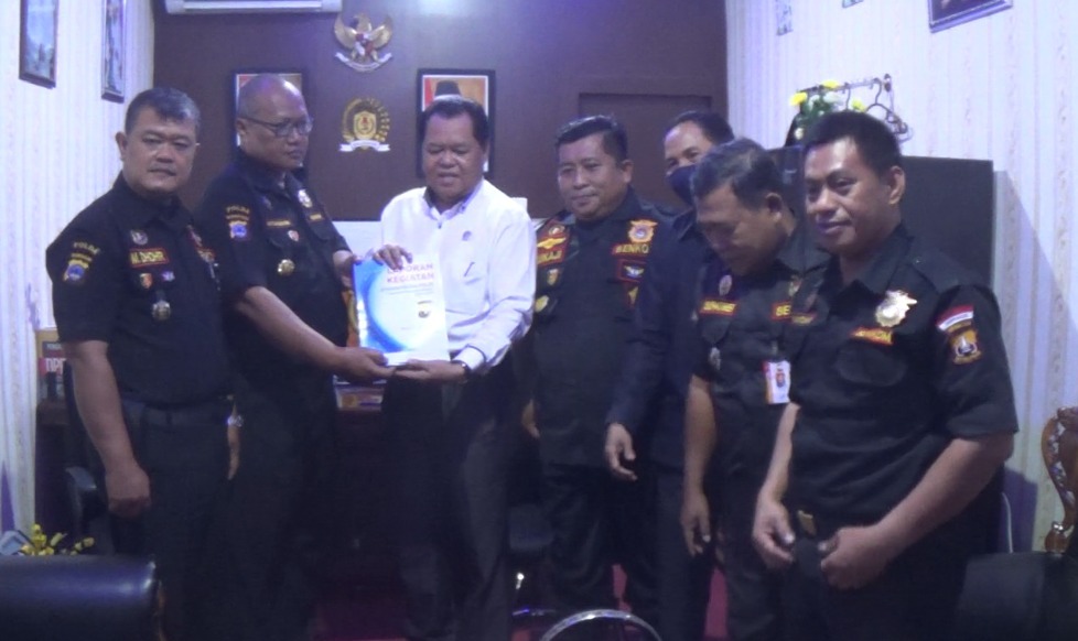Wakil ketua DPRD Kota Banjarmasin, Matnor Ali, menyambut audiensi pengurus senkom mitra TNI-Polri Kalsel dan Banjarmasin