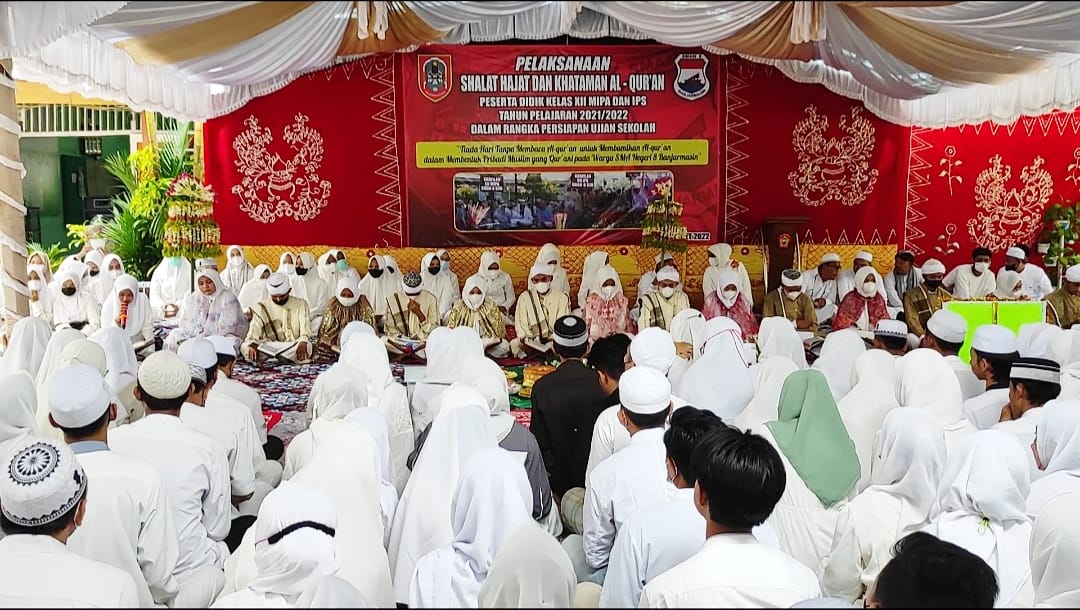SMAN 8 Banjarmasin Gelar Salat Hajat dan Khataman Al-Quran