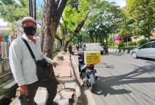 jasa penukaran uang di sepanjang Jalan Lambung Mangkurat Banjarmasin