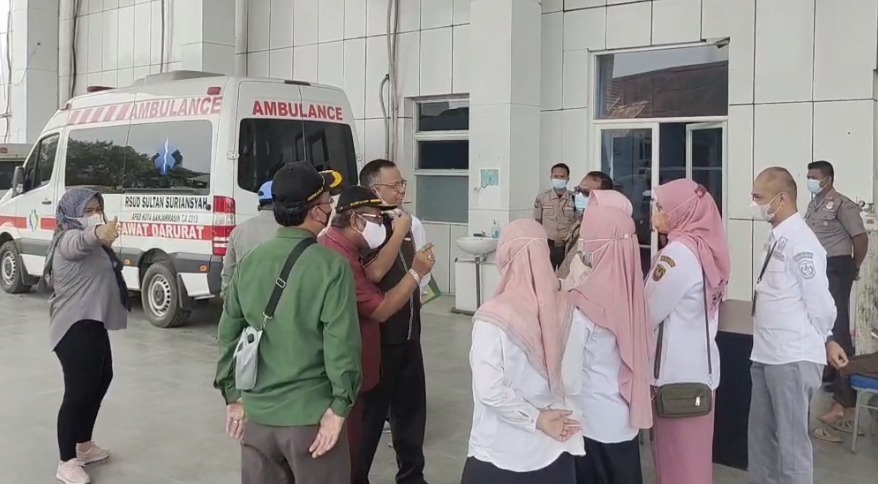 Komisi IV langsung melihat langsung retakan bangunan IGD yang sempat viral