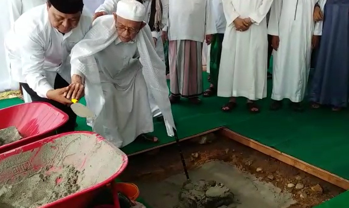 Peletakan Siring Ponpes Darussalam Martapura