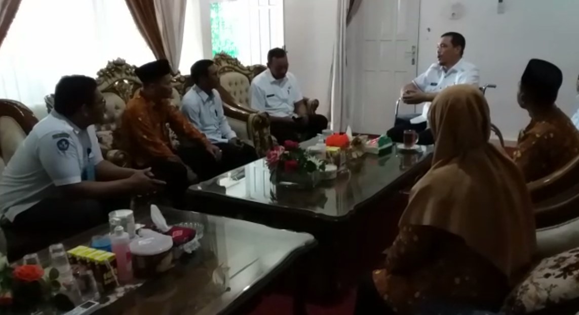 Wali Kota Banjarbaru Aditya Mufti Ariffin, menerima kehadiran perwakilan pengurus asosiasi guru Pendidikan Agama Islam (PAI), di rumah dinas Wali Kota Banjarbaru