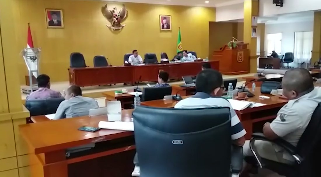 DPRD Banjarbaru menggelar uji publik, terhadap raperda inisiatif dewan