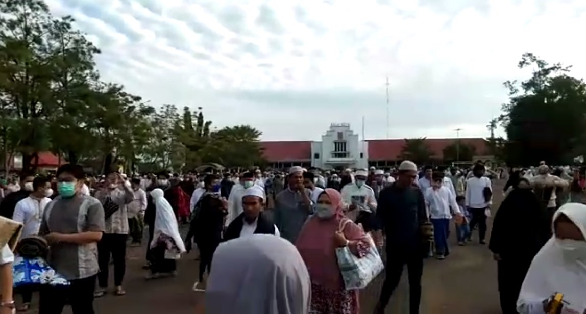 jemaah usai melaksanakan salat Ied Adha di Lapangan Murjani, Banjarbaru