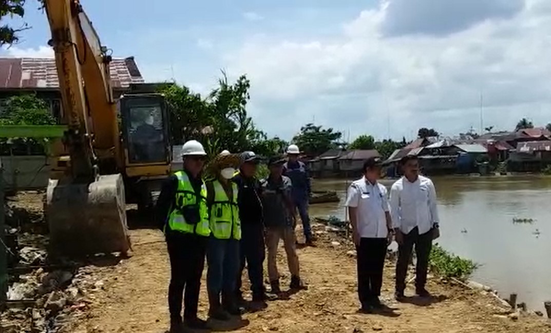 Dinas PUPR Tinjau Proyek Siring Ponpes Darussalam