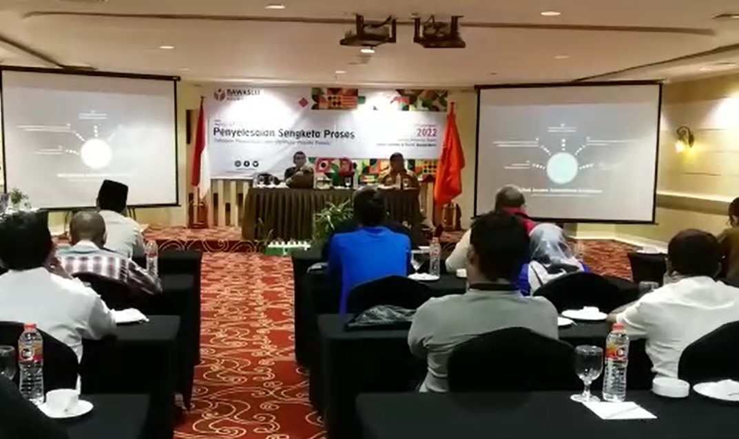 Bawaslu Banjarbaru Rapat Koordinasi Penyelesaian Sengketa
