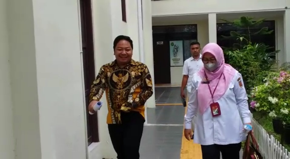 ketua DPRD Banjar M Rofiqi memenuhi panggilan Pengadilan Negeri Banjarbaru