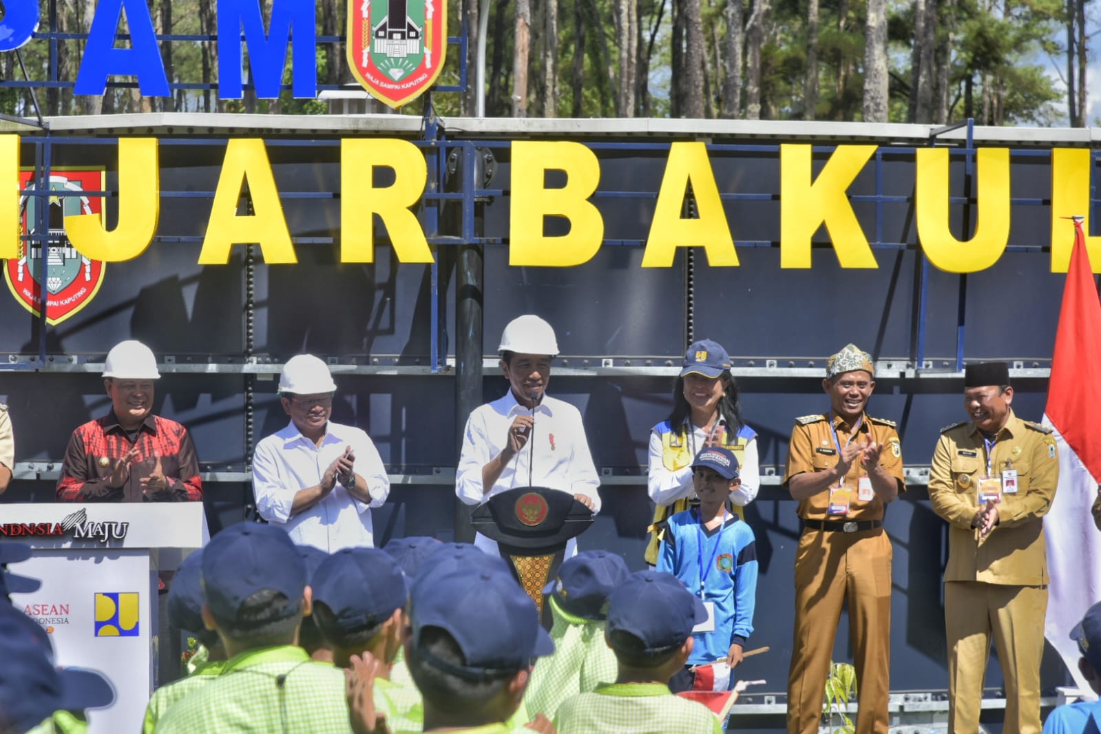 Presiden Joko Widodo, Resmikan SPAM Banjarbakula