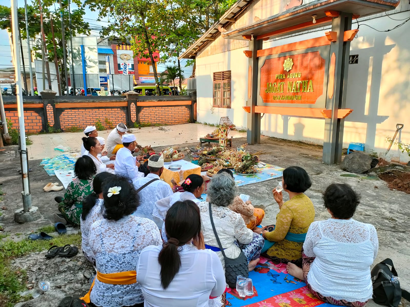 ibadah nyepi, di Pura Jagat Natha