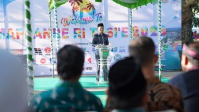 Pembukaan Pesta Pantai bernama Mappanre RI Tasi'e