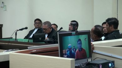 proses sidang terdakwa kasus korupsi pembangunan gedung Samsat Amuntai