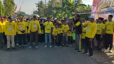 Ribuan Masyarakat Mengikuti Jalan Sehat di Jalan A Yani
