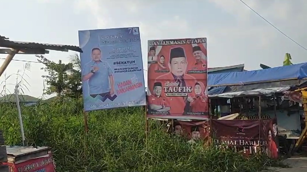 baliho bakal calon legislatif di Kota Banjarmasin