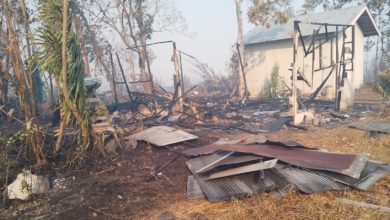 kebakaran lahan di mataraman hangusakan 5 buah rumah warga