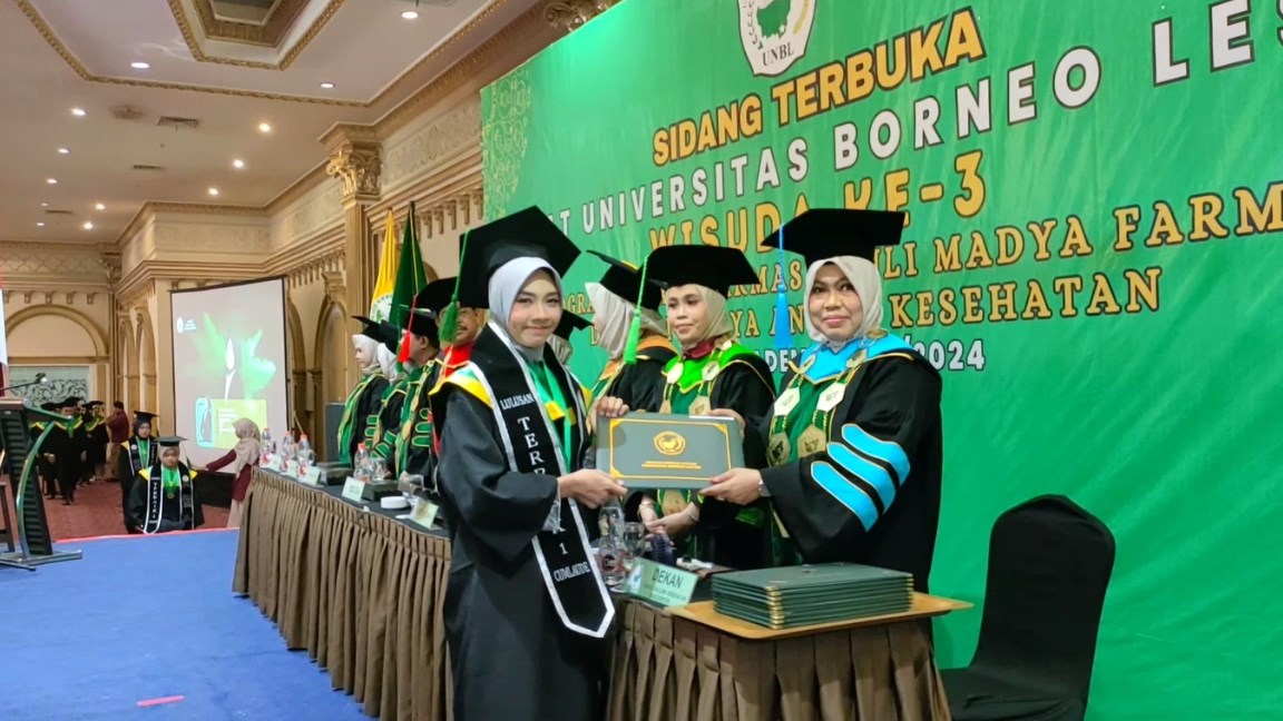 Universitas Borneo Lestari Banjarbaru menggelar wisuda ke-3