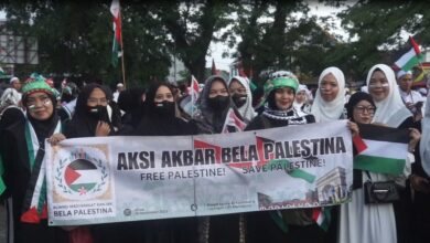 Aliansi Masyarakat Bela Palestina melaksanakan aksi bela akbar Palestina di Jalan Ahmad Yani, Kota Martapura