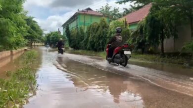 musibah banjir kembali menggenangi ruas jalan poros Desa Cindai Alus, Kecamatan Martapura