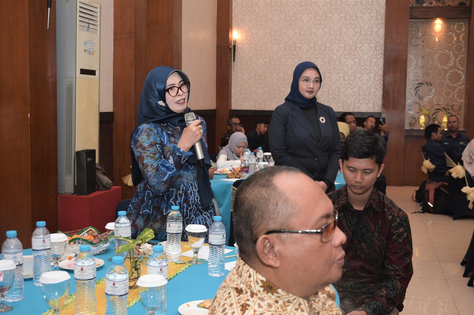 Antusiasme peserta Forum saat diskusi dan tanya jawab terkait K3 pada kegiatan Forum K3 bersama 75 Mitra Kerja se Kalimantan Selatan dan Kalimantan Tengah, Selasa (6/2) di Auditorium Hotel Rodhita Banjarbaru.