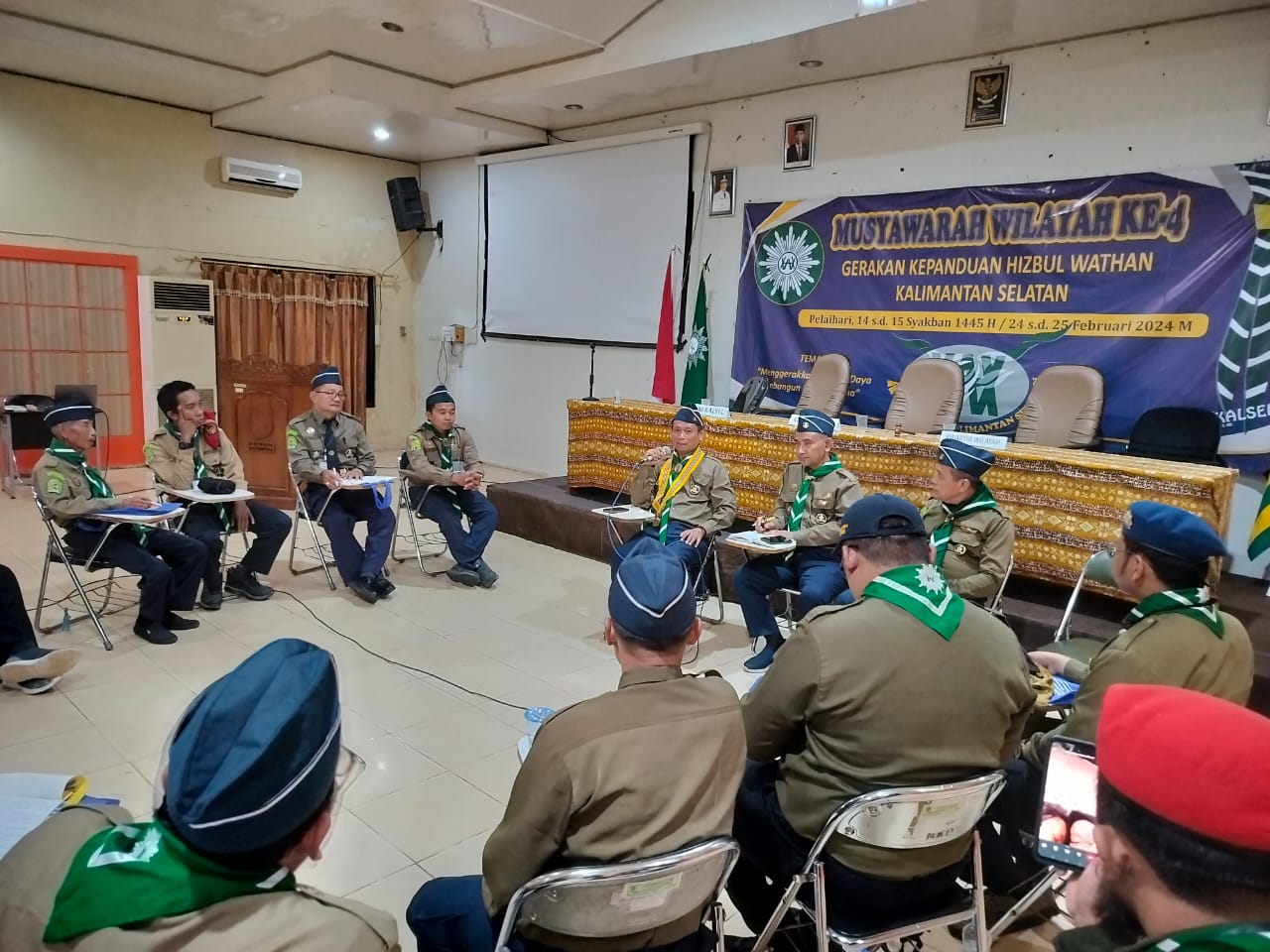 Ketua umum kwartir Nasional HW Aman Suyadi memberi pengarahan kepada peserta Muswil HW se Kalsel