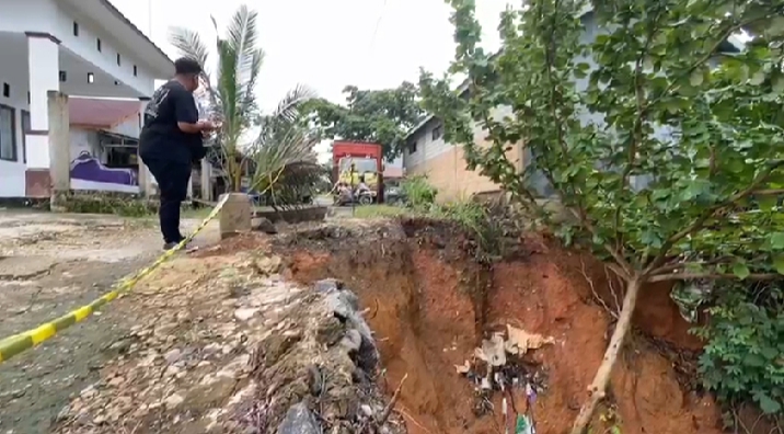 Perumahan Seribu Martapura Longsor