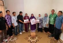 KPU Banjarmasin Beri Santunan ke Keluarga KPPS Yang Meninggal