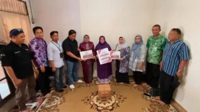 KPU Banjarmasin Beri Santunan ke Keluarga KPPS Yang Meninggal