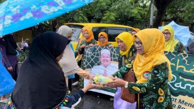 Ratusan nasi bungkus yang dibagikan jajaran Himpunan Wanita Karya (HWK)