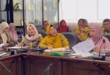 Rapat Pembahasan LKPJ 2023 di komisi IV DPRD Kalsel.