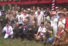 Gubernur Kalimantan Selatan, Sahbirin Noor saat menghadiri peringatan Proklamasi Kemerdekaan HUT ke-75 Tentara ALRI Divisi IV Pertahanan Kalimantan