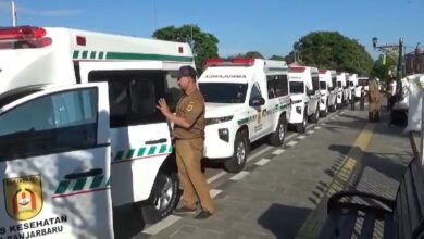 Pemko Banjarbaru Serahkan 20 Ambulance Untuk Operasional Puskesmas