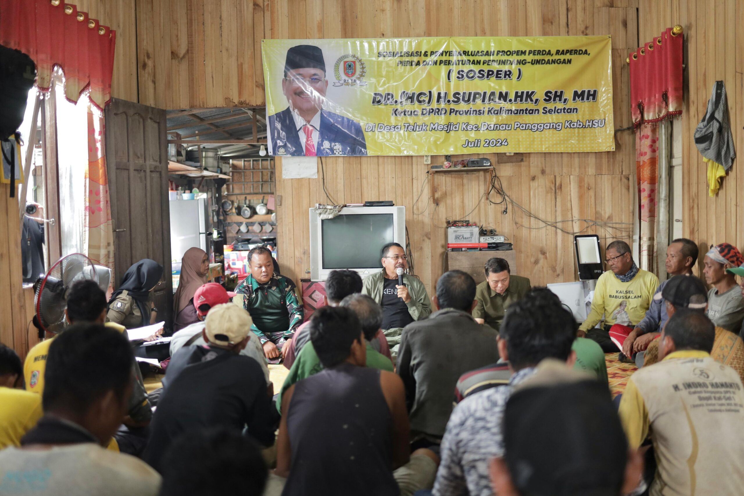 Sosialisasi Kecamatan Danau Panggang Hulu Sungai Utara diingatkan untuk tidak membangun rumah sembarangan